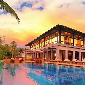 https://earls-regent.kandyhotelsnow.com